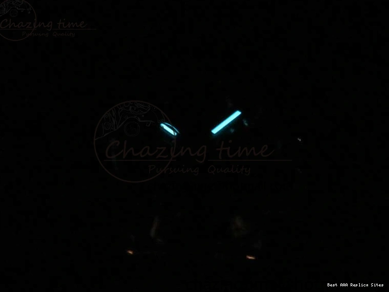 AAA Replica Watches and Daytona Noob YG Bracelet BestValue 904L SA Black Crystal Case Dial YG Best 1:1 2630 116508 Edition 0109